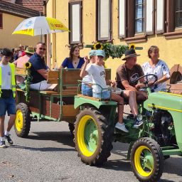 Pfälzische Weinkönigin Anna Antonia Cölsch & Landrat Volker Körner